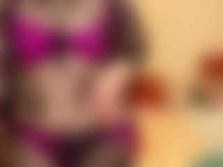 HoneylenaXS MILF webcam performer live streaming