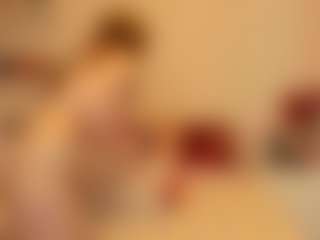 Live cam show with HoneylenaXS - Middle Aged on Dolls Live