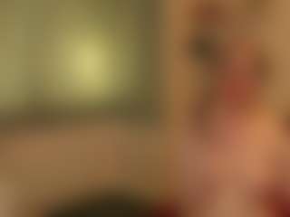 HoneylenaXS's Live Sex Cam Show