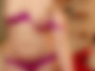 Live cam show with HoneylenaXS - Mature on Camsoda