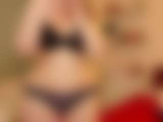 Live cam show with HoneylenaXS - Middle Aged on Stripli.com