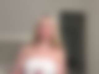 Amelia's Live Sex Cam Show