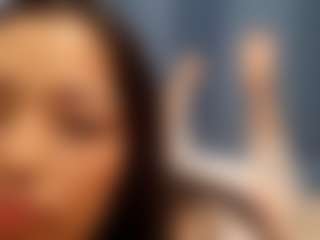 Live cam show with KerriJenison - Big Tits MILF on Streamer API
