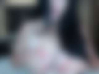 Kira-kirkros's Live Sex Cam Show