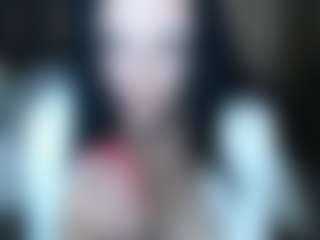 Live cam show with Kira-kirkros - Normal on AdultVida.com