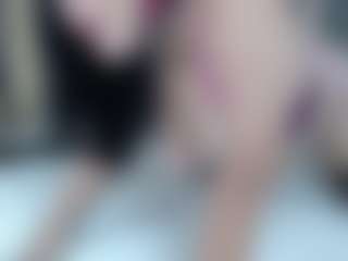 Kira-kirkros's Live Sex Cam Show