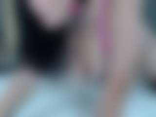 Kira-kirkros's Live Sex Cam Show