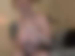 krissybarbie0825's Live Sex Cam Show