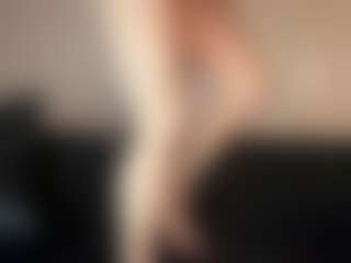 krissybarbie0825's Live Sex Cam Show