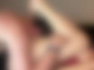 krissybarbie0825's Live Sex Cam Show