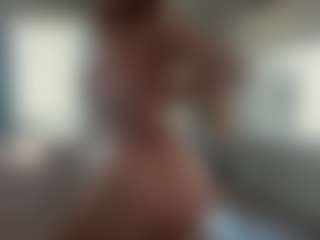 krissybarbie0825's Live Sex Cam Show
