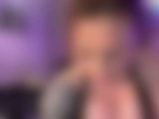 Live cam show with krissybarbie0825 - Ass Bouncing on TottyGirls