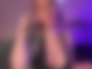 krissybarbie0825's Live Sex Cam Show