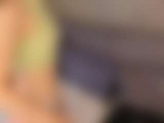 Live cam show with LisaDevis - Brown Hair on CamClone