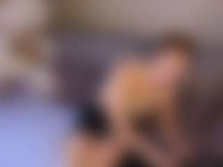 Live cam show with LisaDevis - Solo on crypto-cams