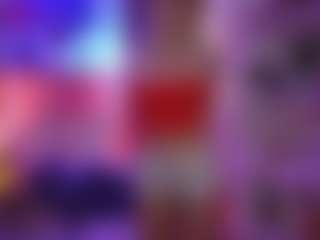 Show in cam erotica live di LucyCutie