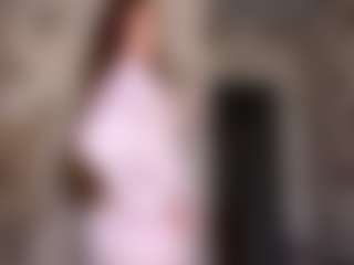Live cam show with MatildeSchaalma - Striptease on Dolls Live