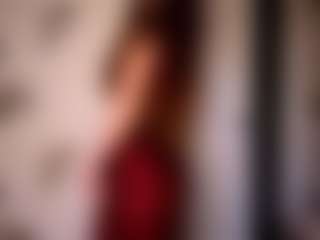 Live cam show with MatildeSchaalma - Athletic Teen (18+) on StripNow