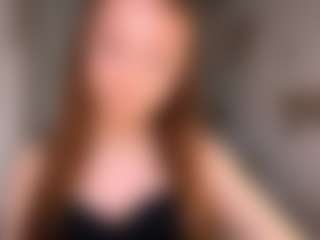 Live cam show with MatildeSchaalma - Facial Piercings on Milfs Live