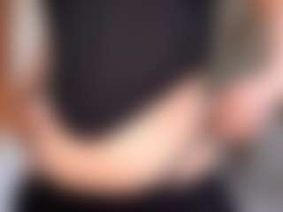 Live cam show with MatildeSchaalma - Upskirt on instabang