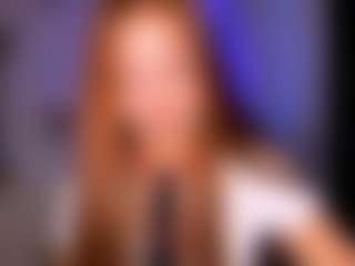 Live cam show with MatildeSchaalma - Teasing on Camsoda