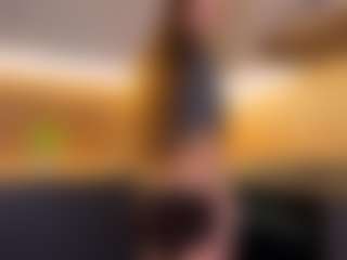 Live cam show with MatildeSchaalma - Athletic Tease on sexylive.show