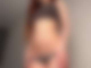 Live cam show with MatildeSchaalma - Fit on CamClone