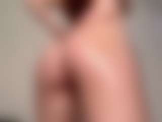 Live cam show with MatildeSchaalma - Red Hair on chickslive.net