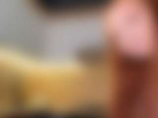 Live cam show with MatildeSchaalma - Upskirt on Porn Luv
