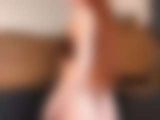 Live cam show with MatildeSchaalma - Upskirt on alttransgirls