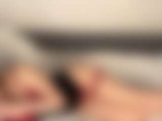 Live cam show with MatildeSchaalma - Blow on googirlz