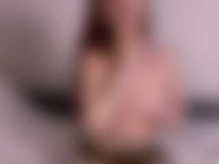 Live cam show with MatildeSchaalma - Spank Red Hair on eurowanks.com