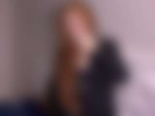 Live cam show with MatildeSchaalma - Blow on Cam Slut