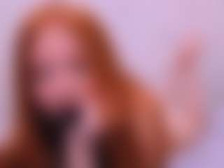 Live cam show with MatildeSchaalma - Teasing on Big Tits