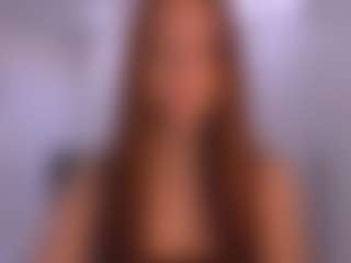 Live cam show with MatildeSchaalma - Flashing on Camming Site