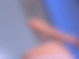 Live cam show with MatildeSchaalma - Upskirt on crypto-cams