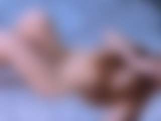 Live cam show with MatildeSchaalma - Teasing on crypto-cams
