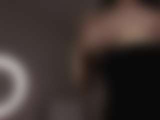 Live cam show with NicoleRossss - New Big Ass on StripNow