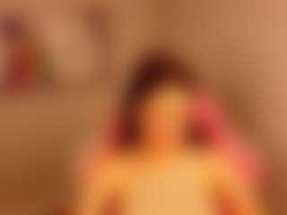 Live cam show with NicoleRossss - Pretty on Free Soda