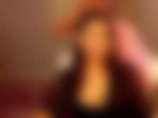Live cam show with NicoleRossss - Body Massage on Latina Girls