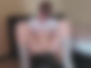 Live cam show with RufMichJetztAn - Middle Aged on Camsoda