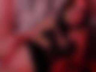 Live cam show with SabrinaHamiltons - Striptease on CamClone