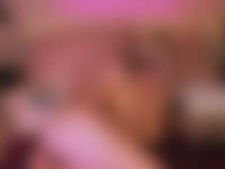 Live cam show with SabrinaHamiltons - Teen (18+) on Camsoda