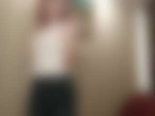 Live cam show with Cadie - Granny Squirt on AdultVida.com