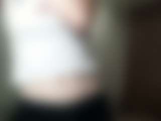 Live cam show with Cadie - Granny Squirt on xDating