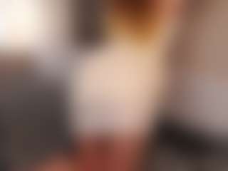 Live cam show with CheryleEckles - Camel Toe on Camsoda