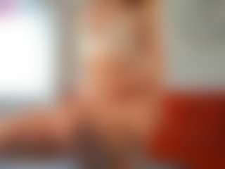 Live cam show with CheryleEckles - Camel Toe on camgirlchat.live