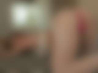 Live cam show with CheryleEckles - Camel Toe on madthumbs