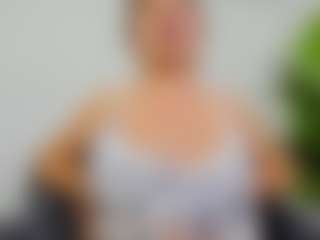 EvelinBelle's Live Sex Cam Show