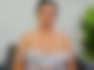 EvelinBelle's Live Sex Cam Show